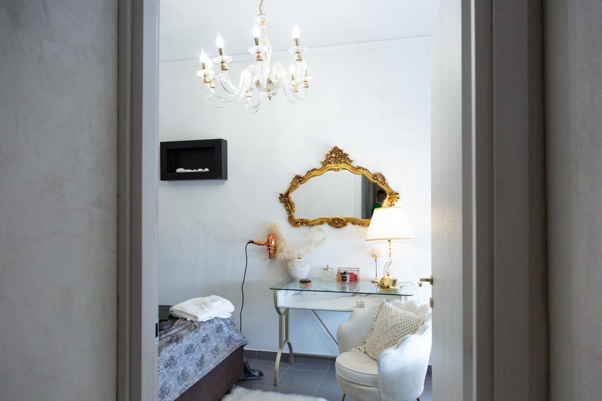 Femme Noir Luxury Spa Experience San Nicola La Strada Exterior foto